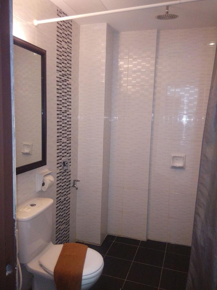 Mny Hotel & Resort Kampung Teluk Nipah Eksteriør bilde