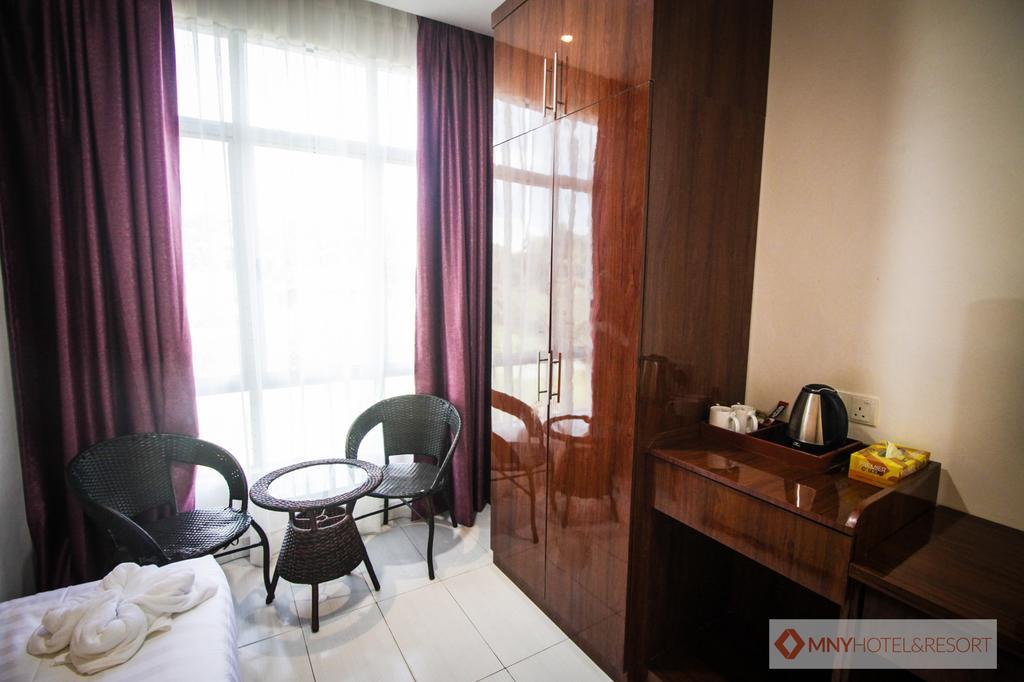 Mny Hotel & Resort Kampung Teluk Nipah Eksteriør bilde