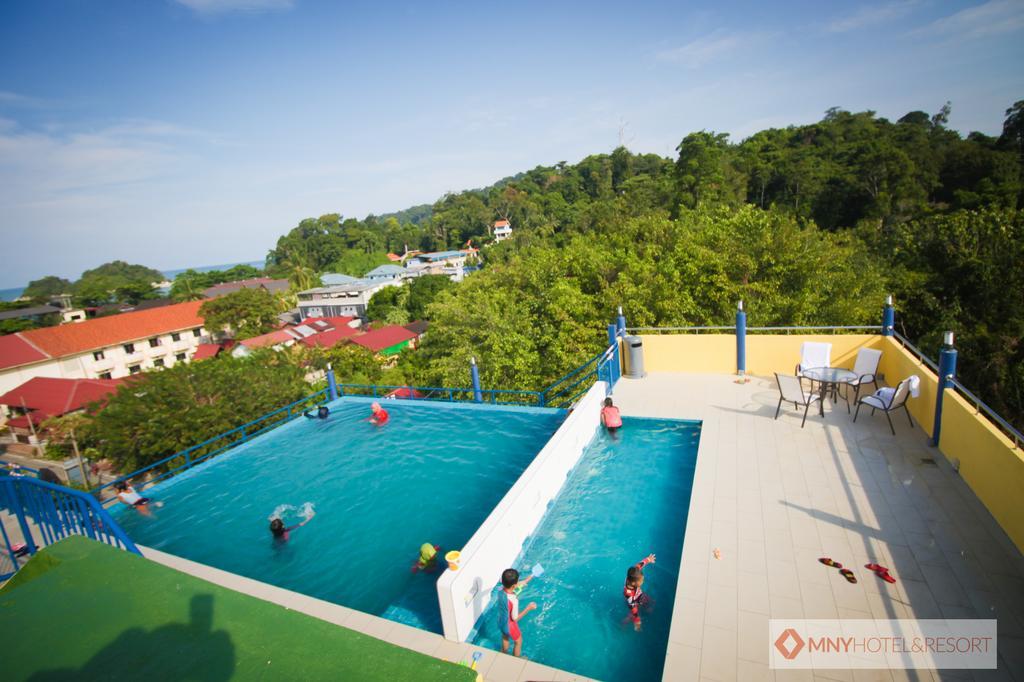 Mny Hotel & Resort Kampung Teluk Nipah Eksteriør bilde